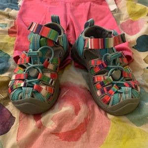 Brand new never worn girls Keen washable shoes